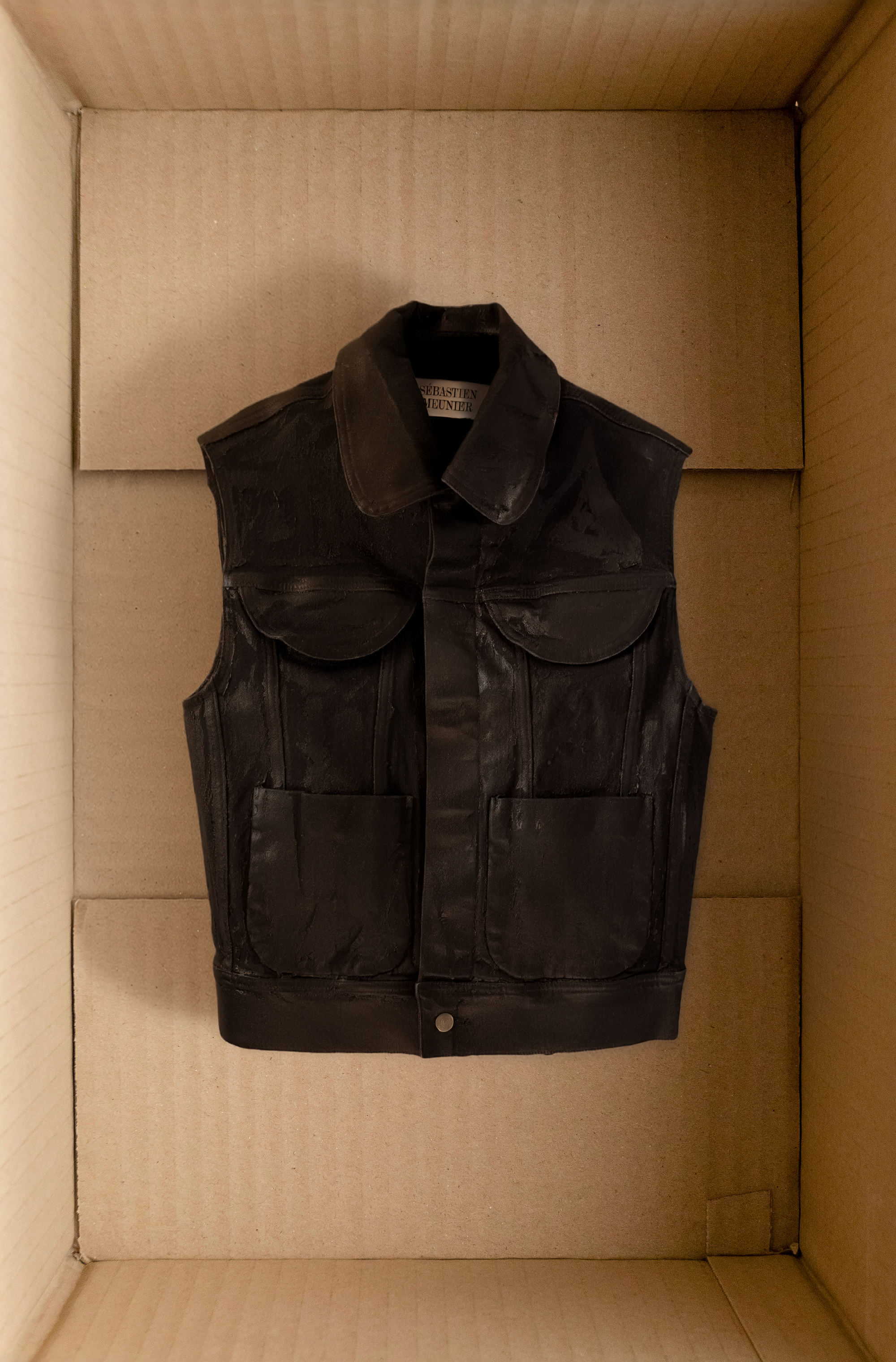 [SM] Black coated denim vest