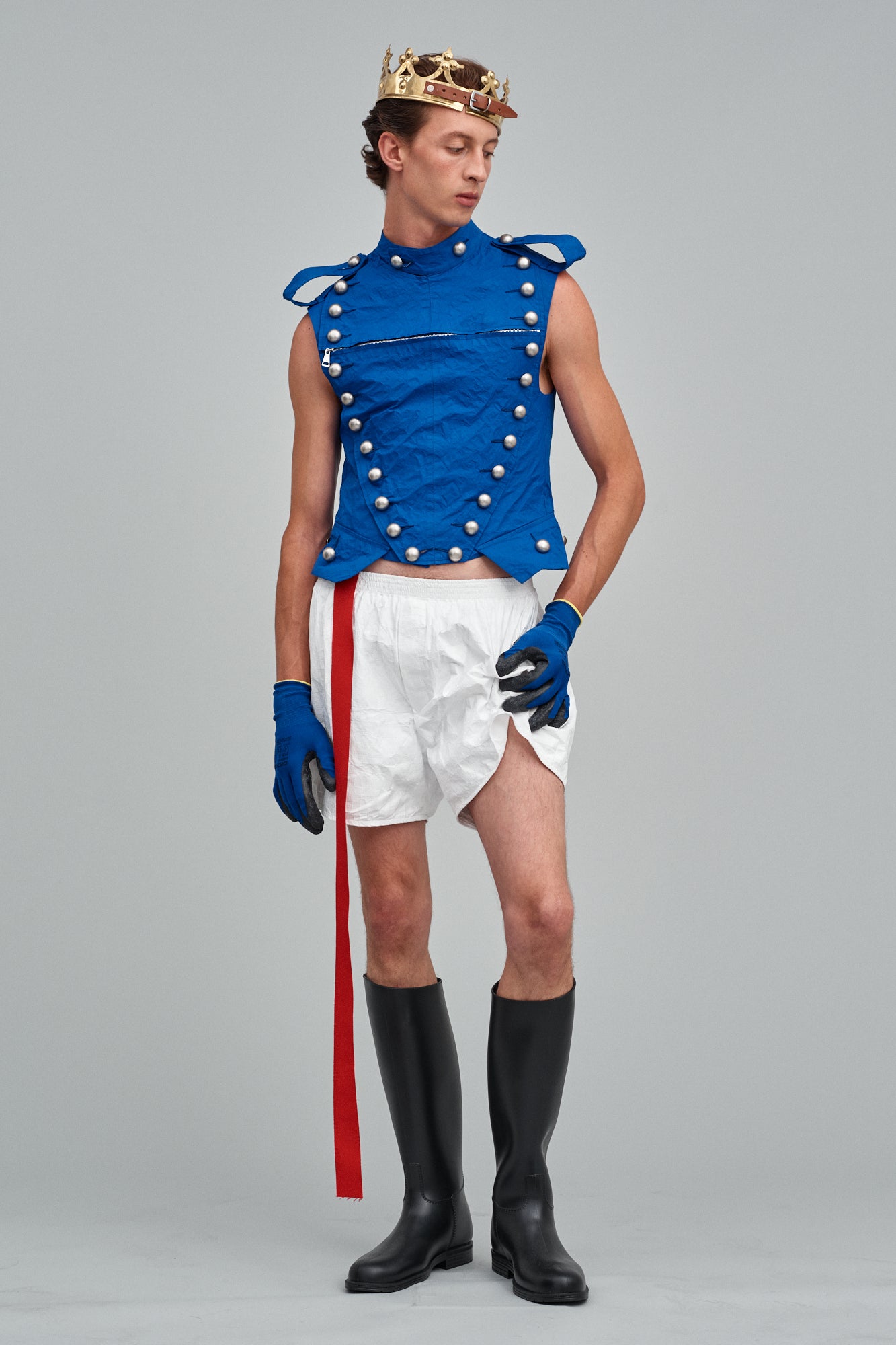 [The Magic Mountain] Officer-inspired deconstructed sleeveless basque tailcoat